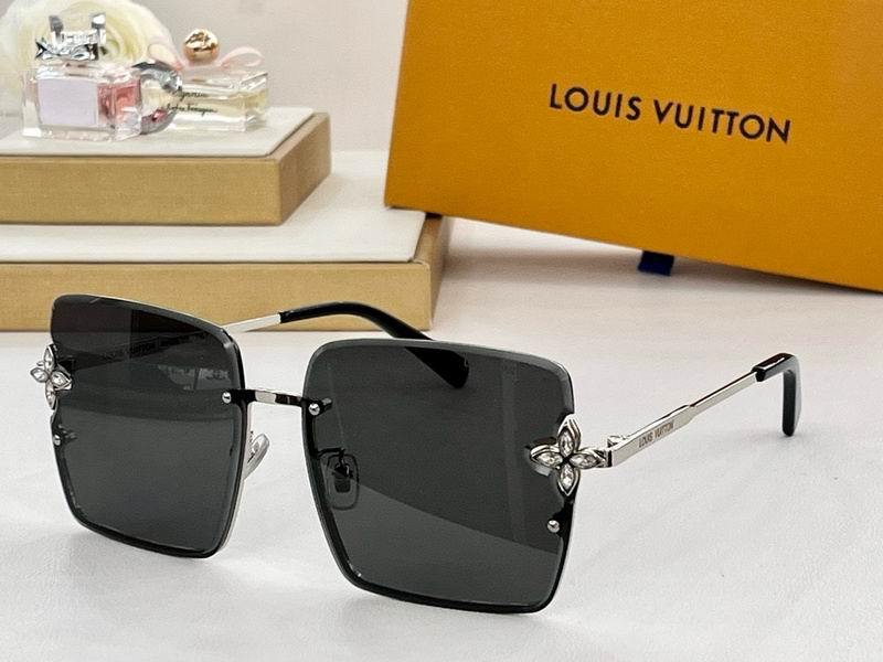 LV Sunglasses 82